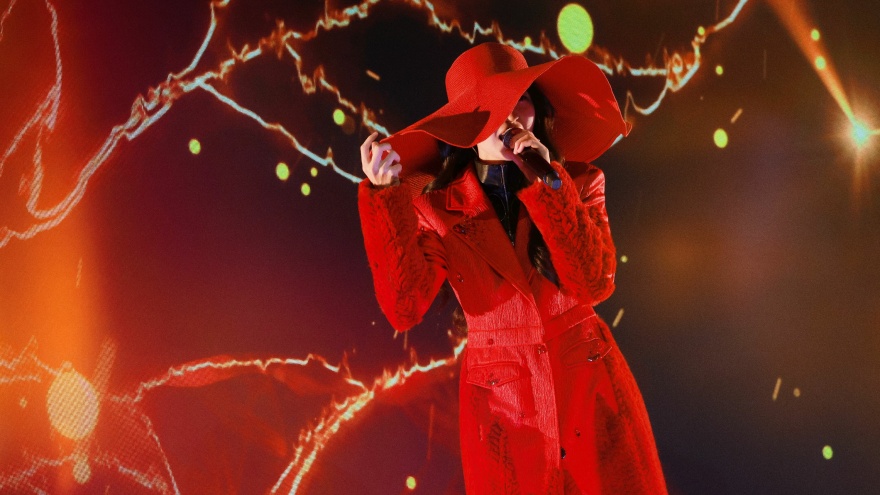 暌违七年！蒋一侨再获东方风云榜大奖 “传媒推荐制作人”实至名归